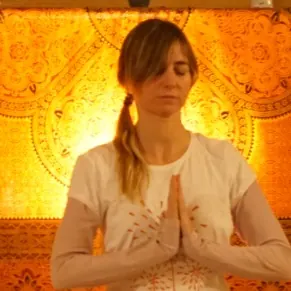 Yoga Las Matas-Arantxa Villa, Mindfulness Meditation, Madrid, Spain